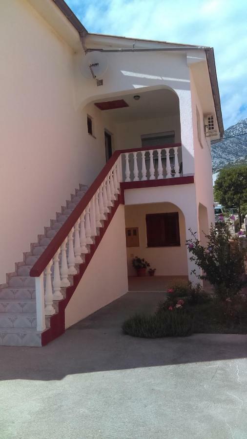 Guesthouse Bili Karlobag Exterior photo