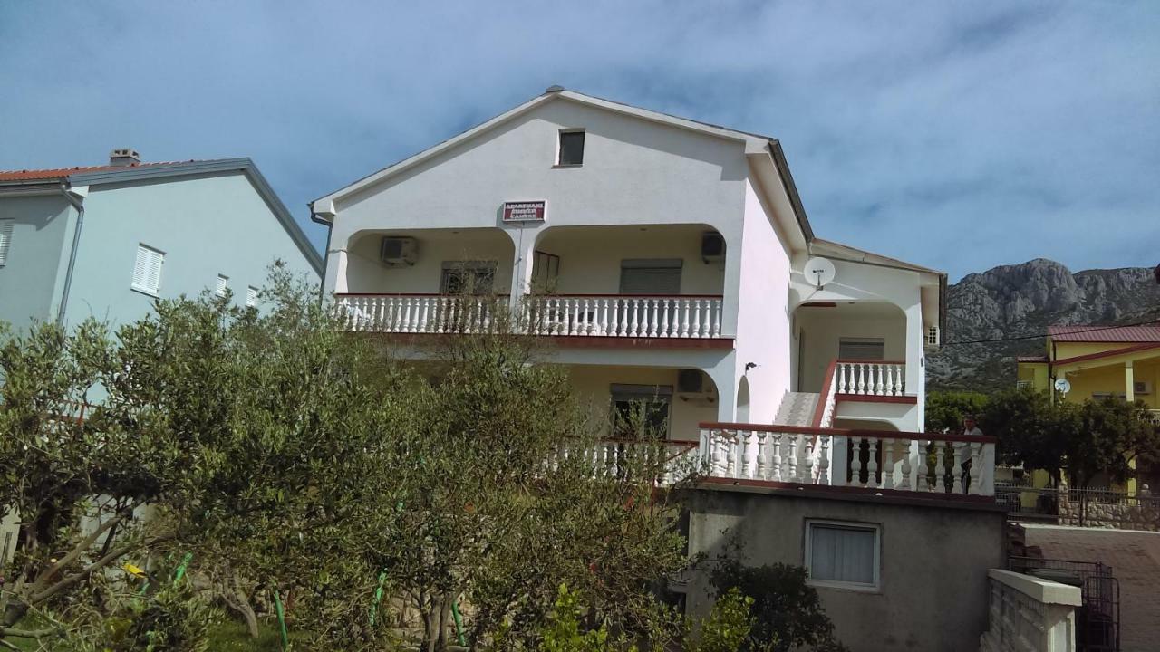 Guesthouse Bili Karlobag Exterior photo